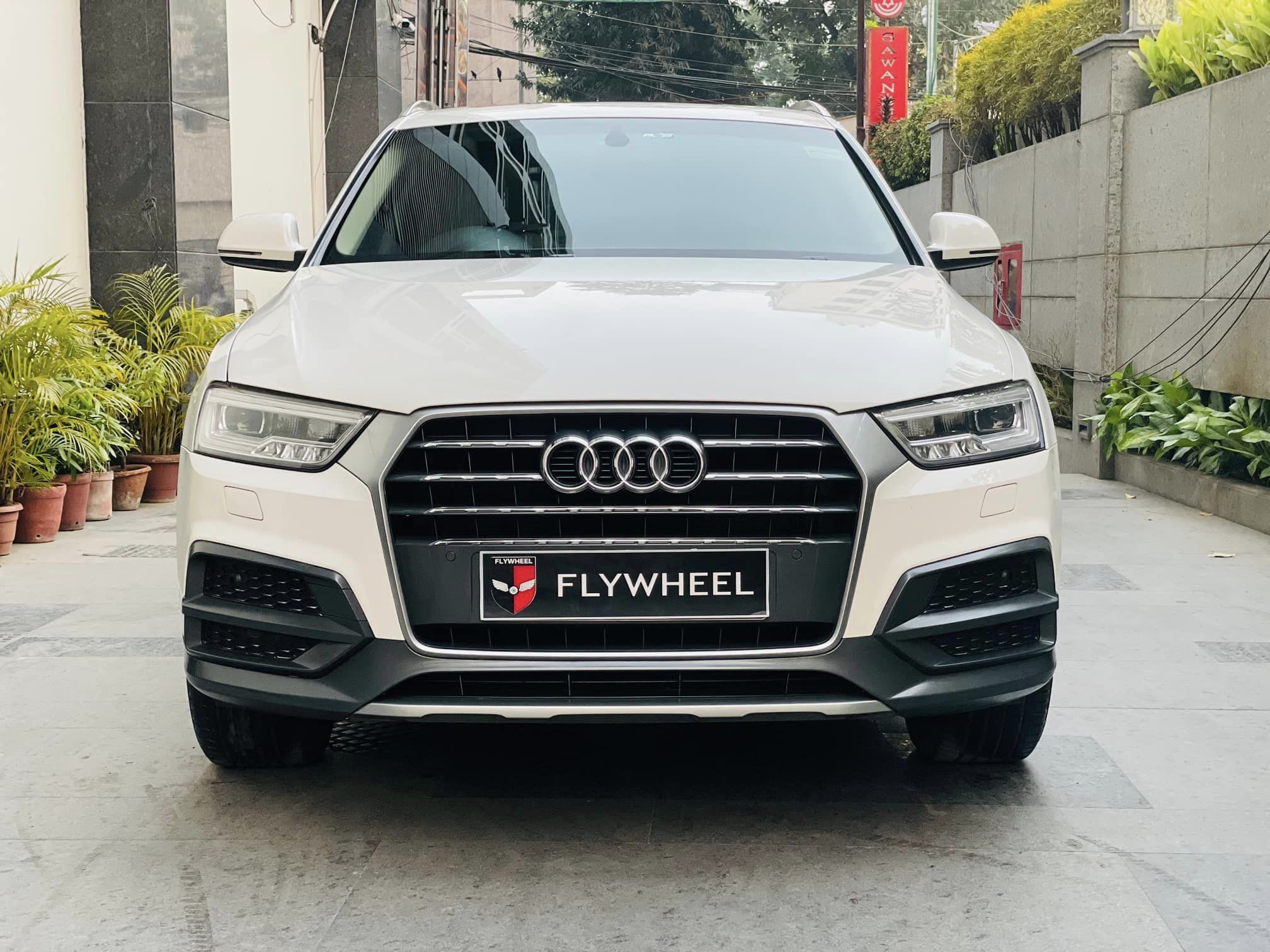 AUDI Q3 30 TFSI FLYWHEEL