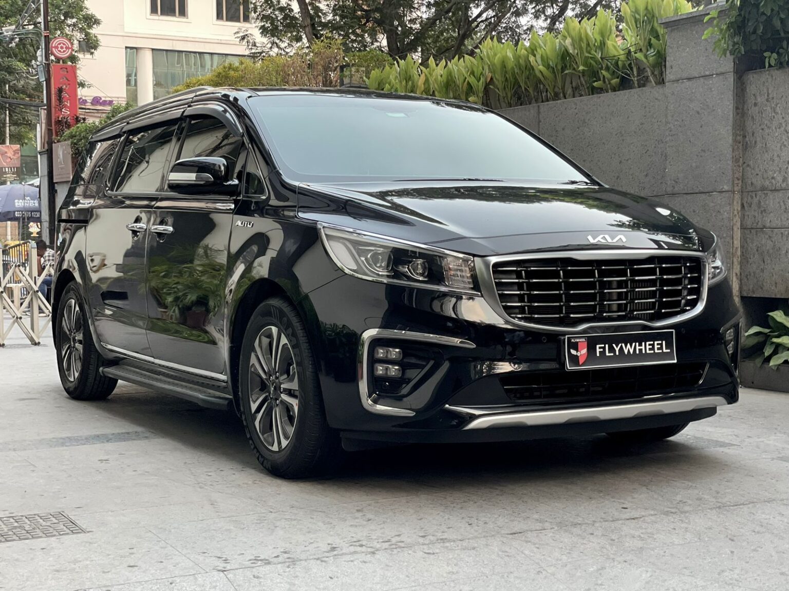 Luxury Cars in Kolkata Top 10 Ultimate Guide to Buying Car