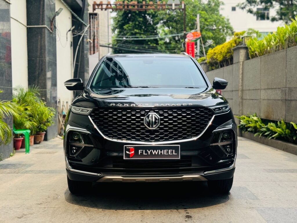 MG HECTOR PLUS