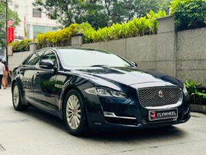 JAGUAR XJ 3.0L PORTFOLIO