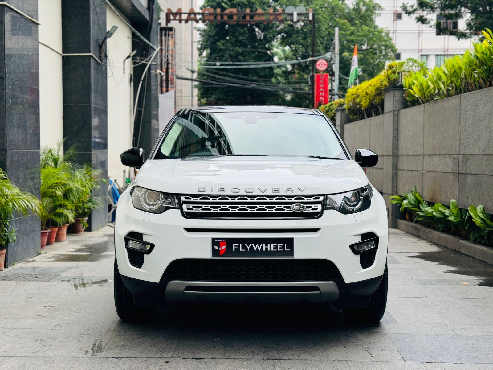 Top 5 Land Rover Pre-Owned Luxury Car Deals in 2024