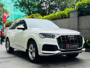 AUDI Q7 55 TFSI