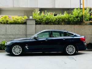 BMW 330i GT LUXURY LINE