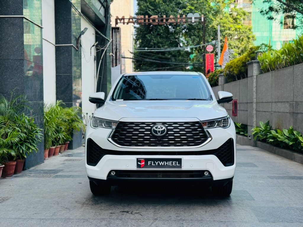 INNOVA HYCROSS HYBRID