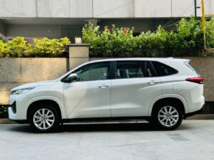 INNOVA HYCROSS HYBRID