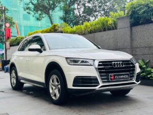 AUDI Q5 40 TDI TECHNOLOGY