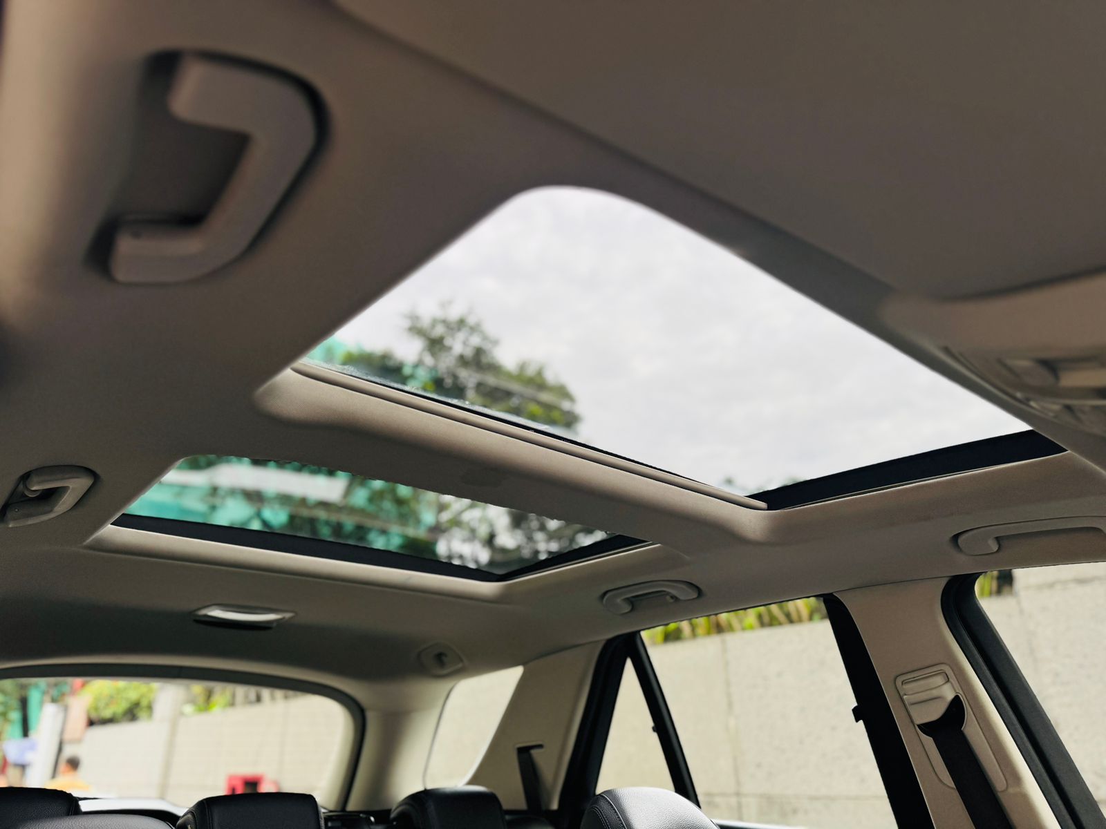 Top 8 Reasons a Sunroof Adds Value to Your Car