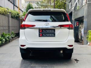 FORTUNER 4X2 AT