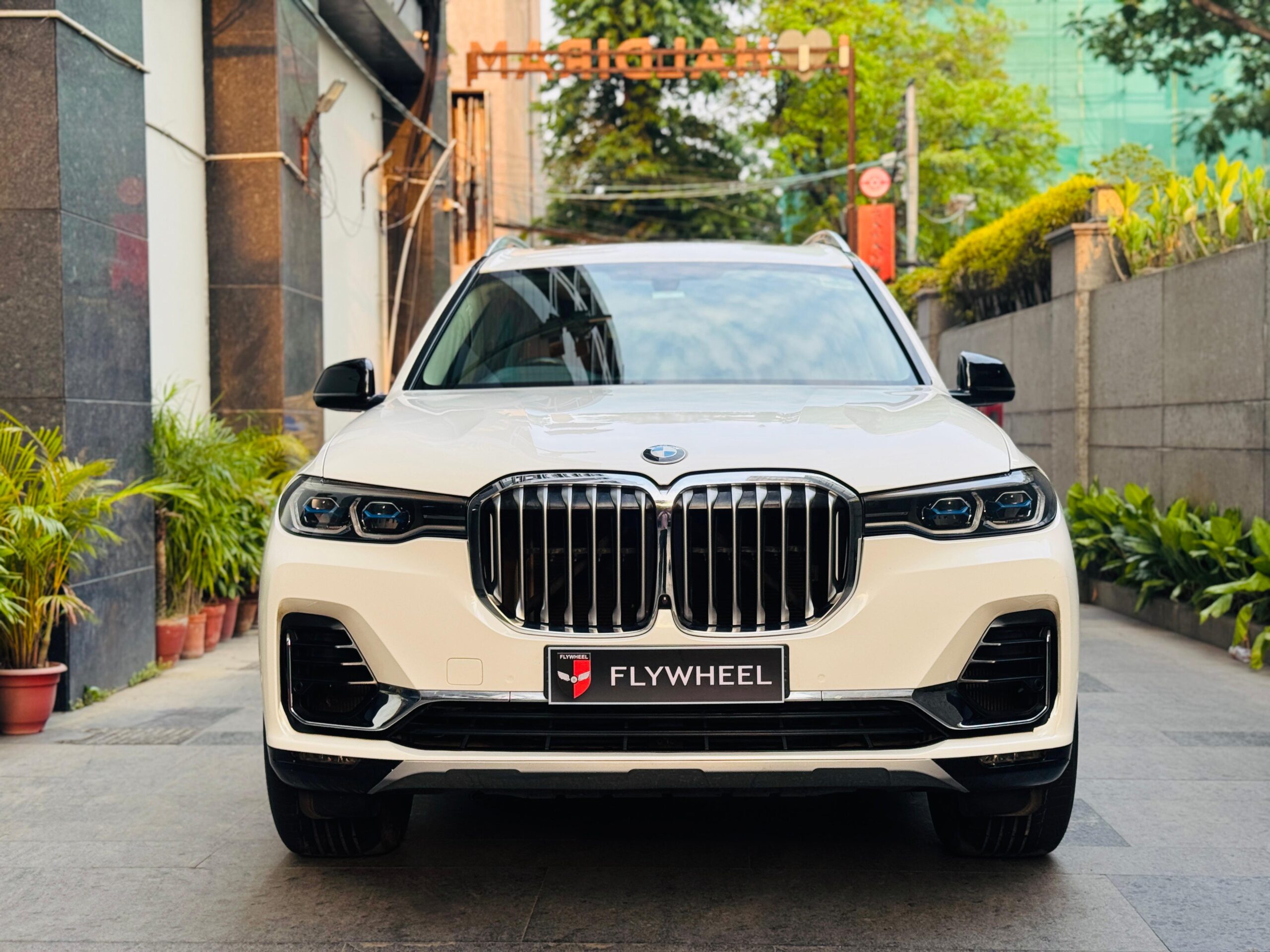 Explore Kolkata’s Best Used Cars 2025 – Budget to Luxury