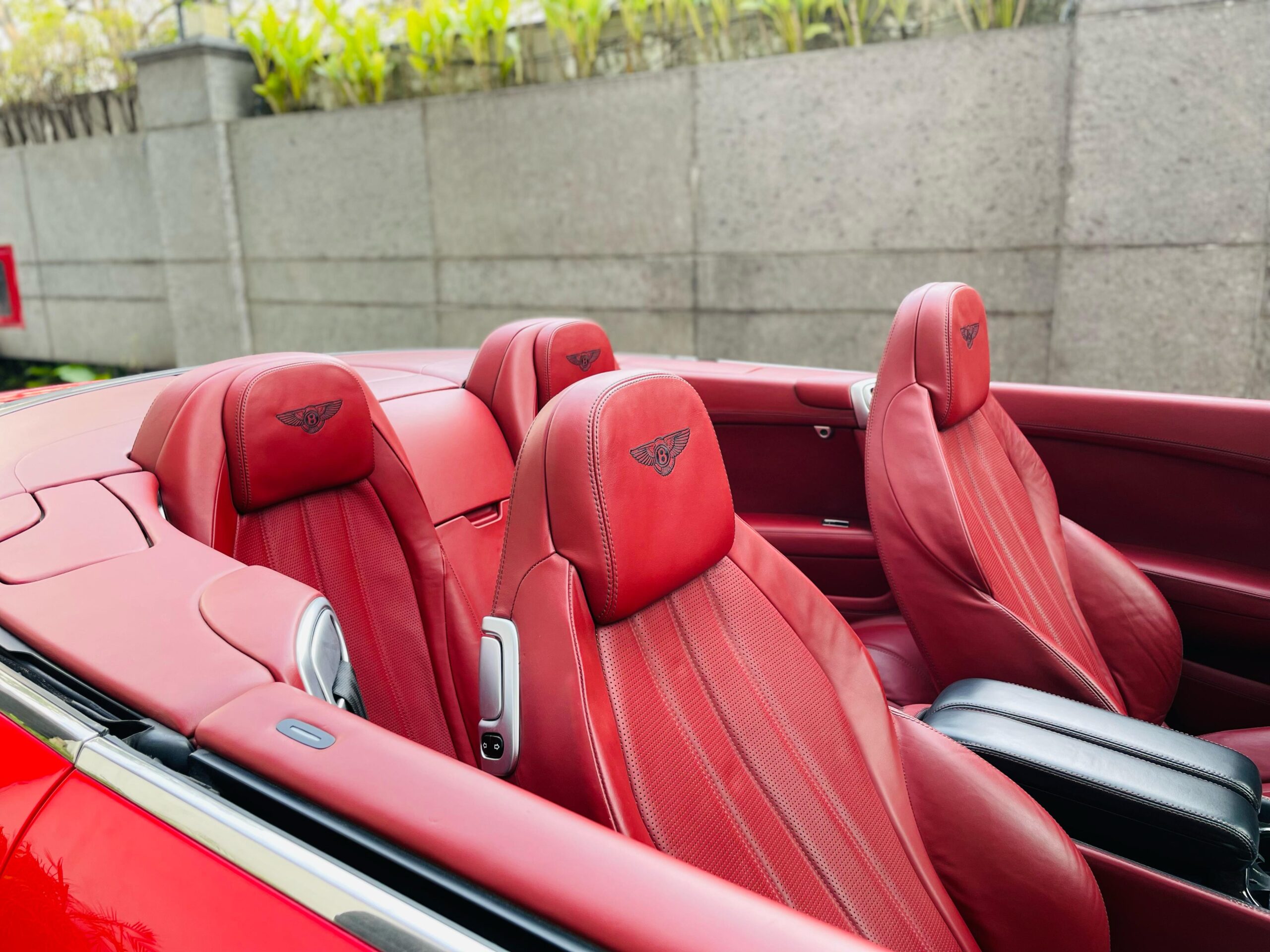 2012 Bentley 