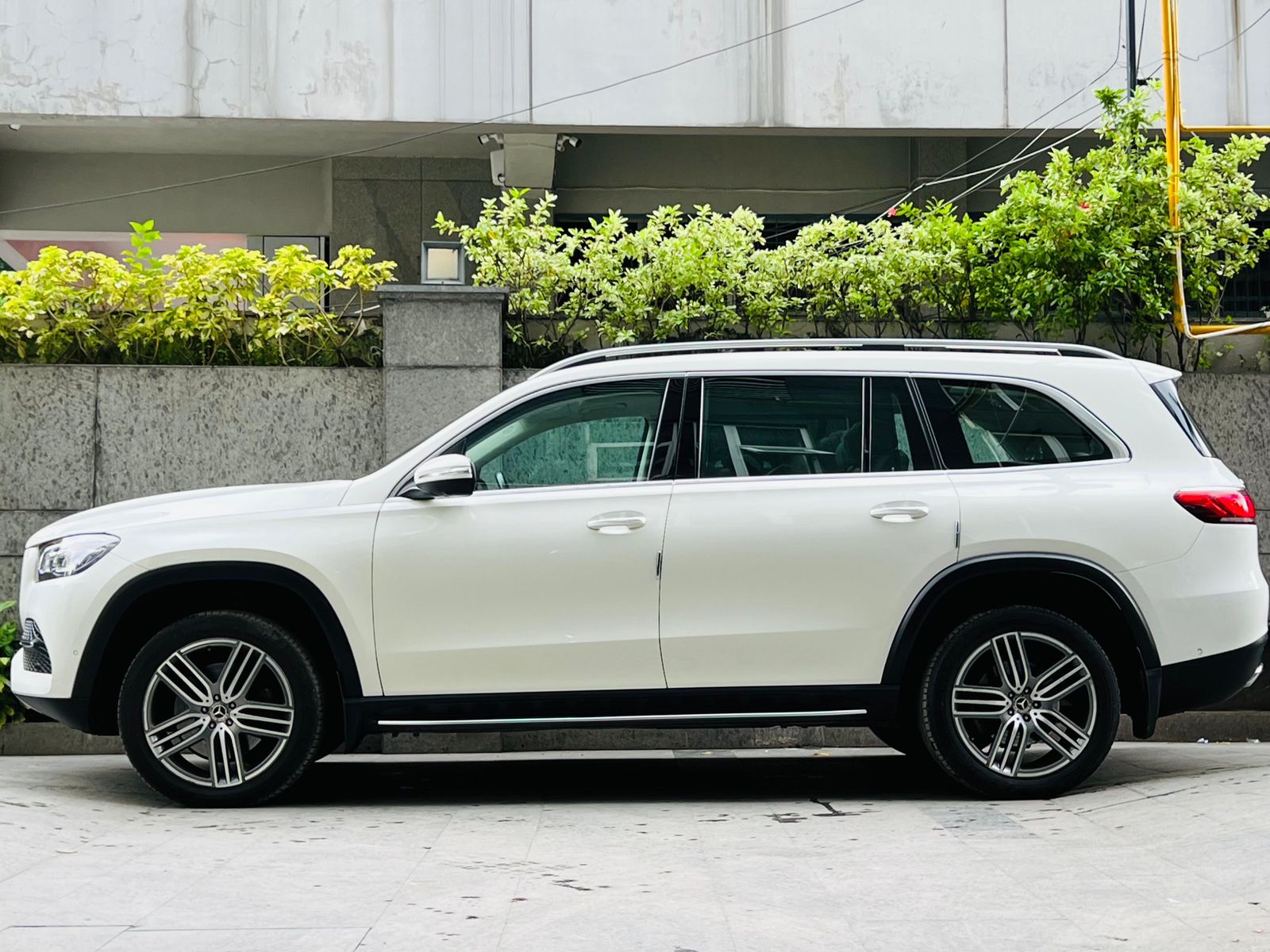 7-Seater SUV for Sale Used 2023 Mercedes-Benz GLS 400d 4MATIC