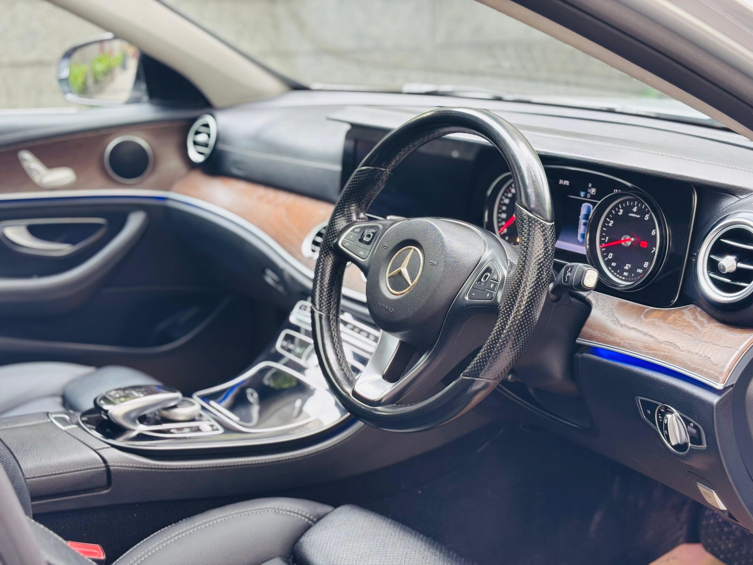 2017 Mercedes Benz E200