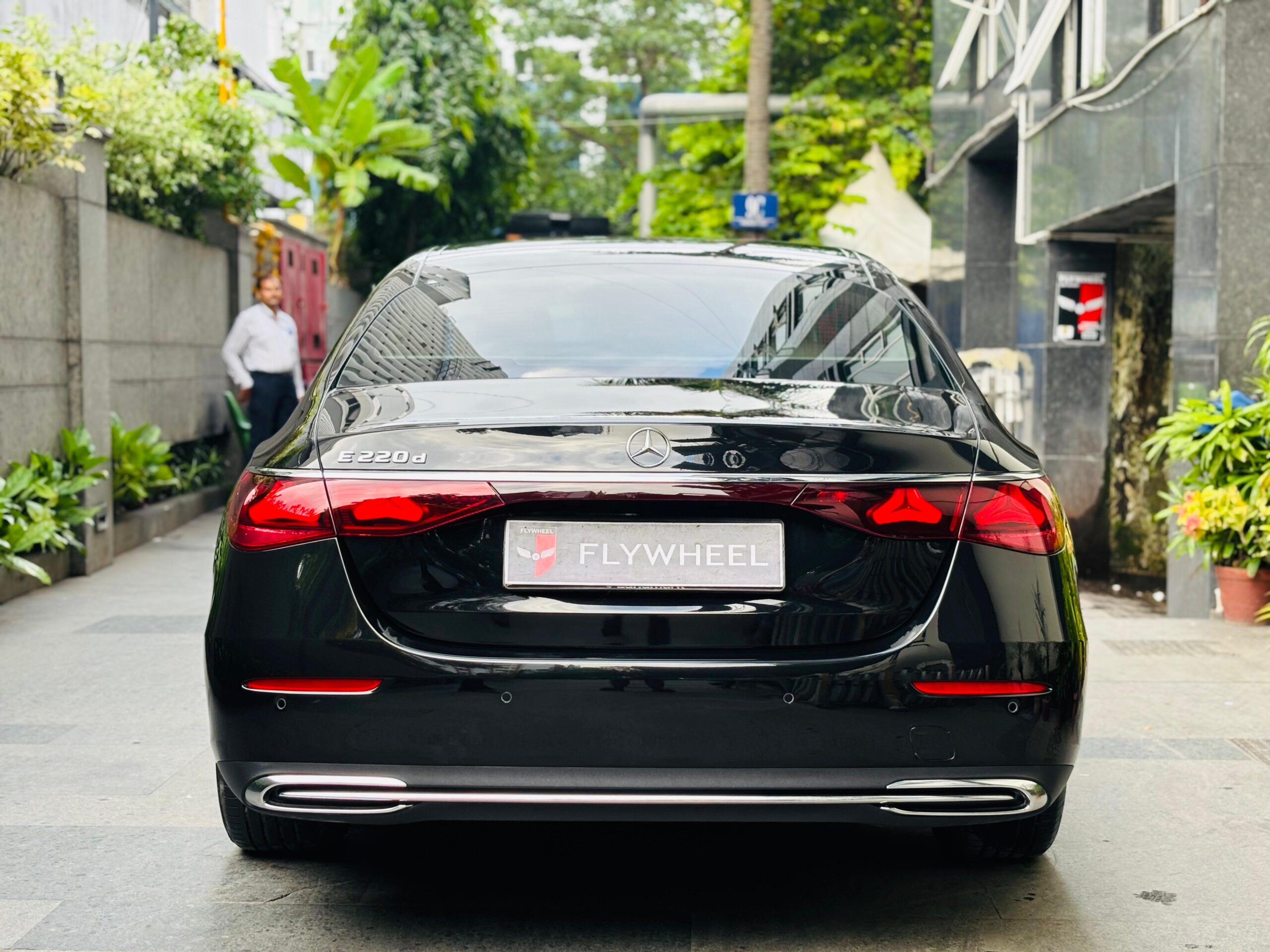 2025 Mercedes-Benz E220d